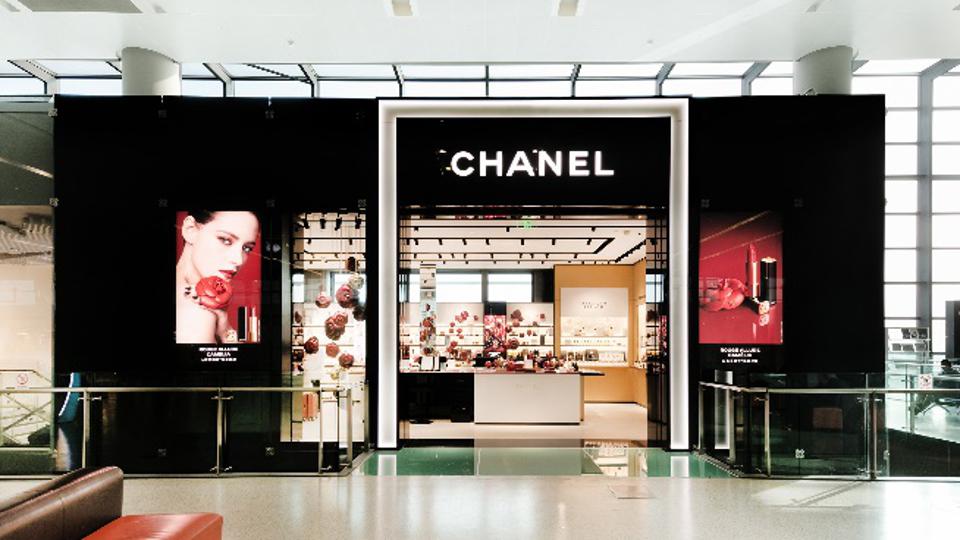 Luxury boutiques return to airports China news-