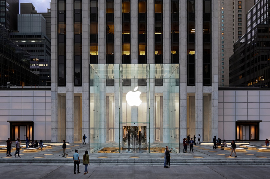 Apple Store Fifth Avenue New York