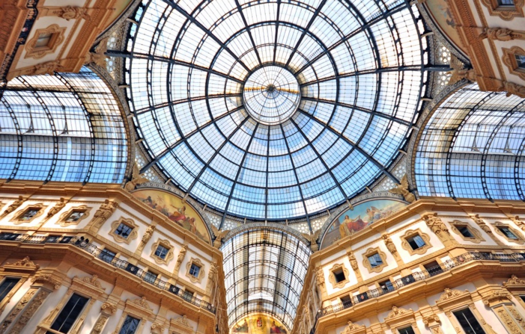 Vittorio Emanuele II Gallery Milan. Italy