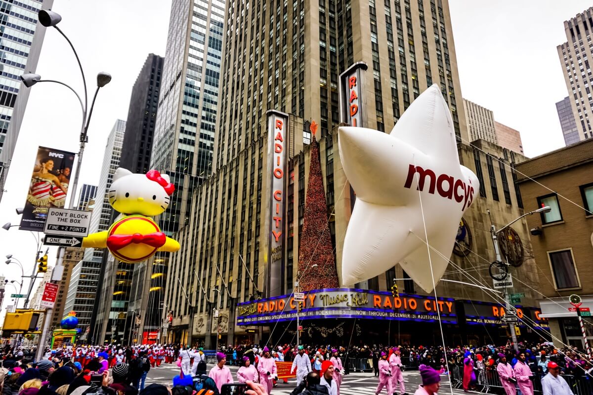 Macy's parade returns to Manhattan after pandemic