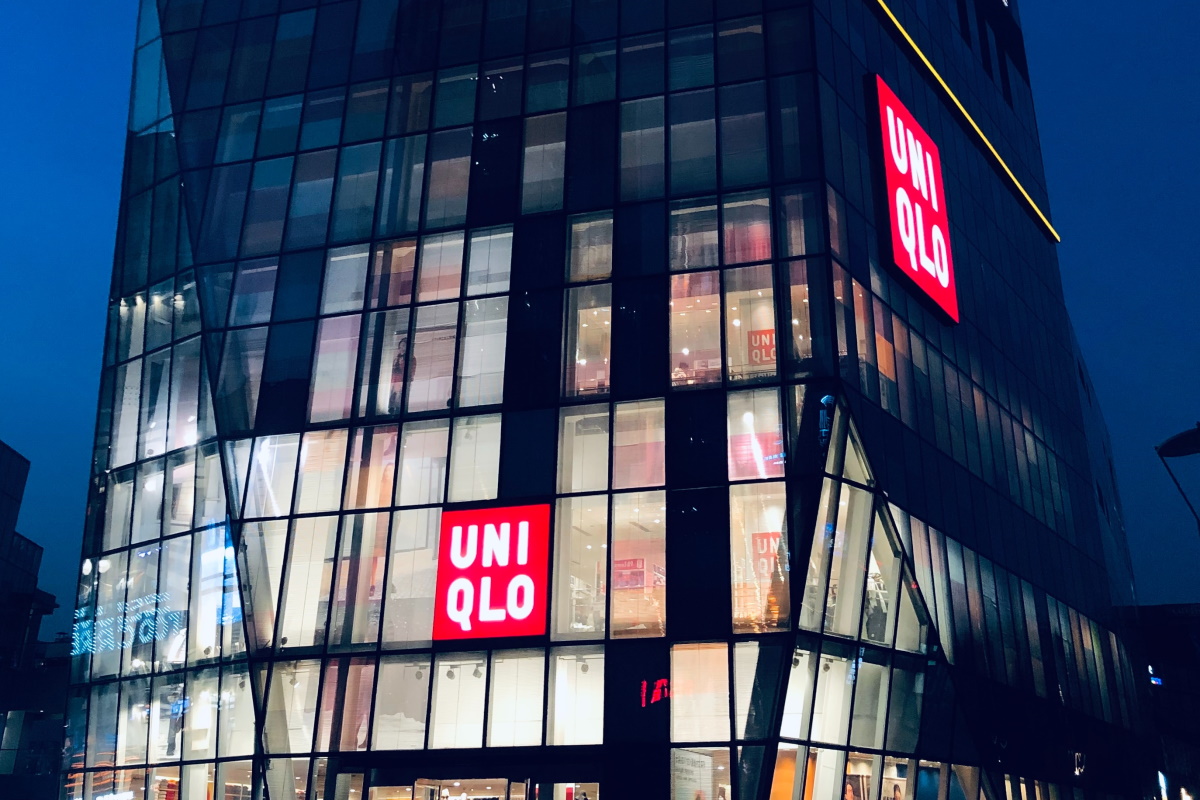 Uniqlo - unsplash