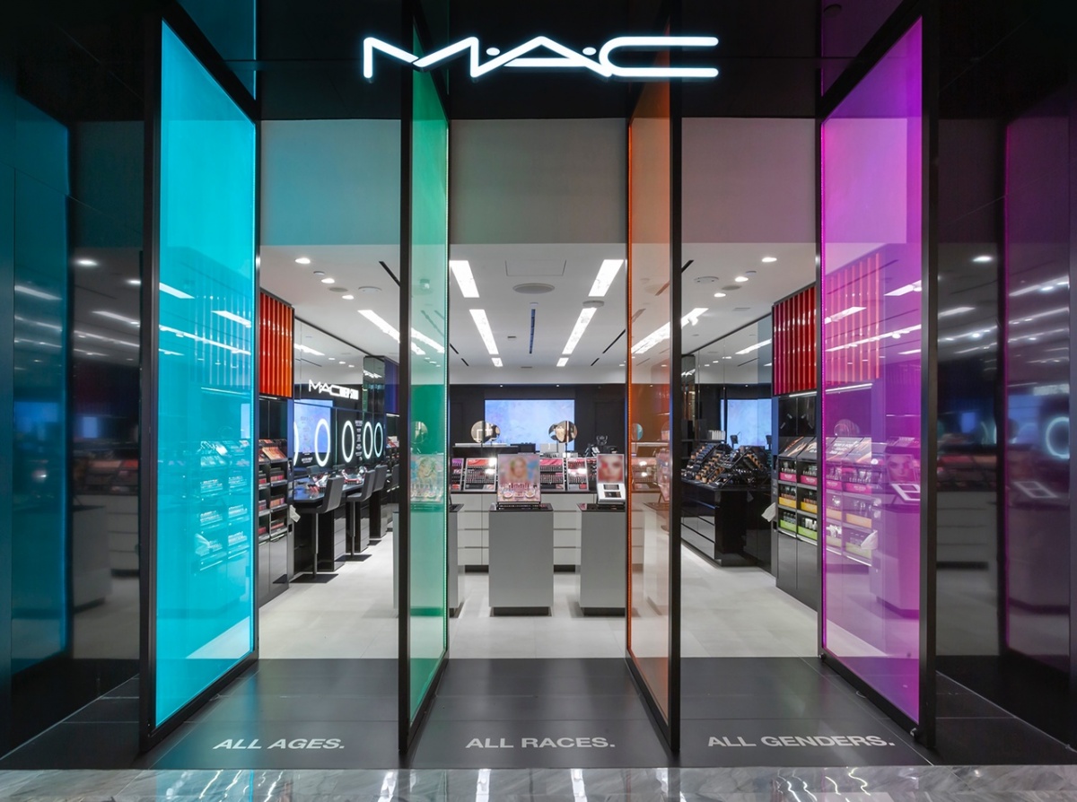 MAC store showcase