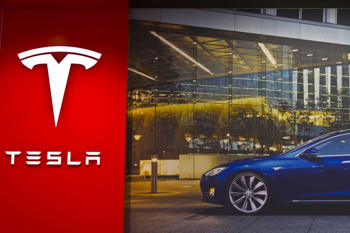 Tesla stores are leaving malls