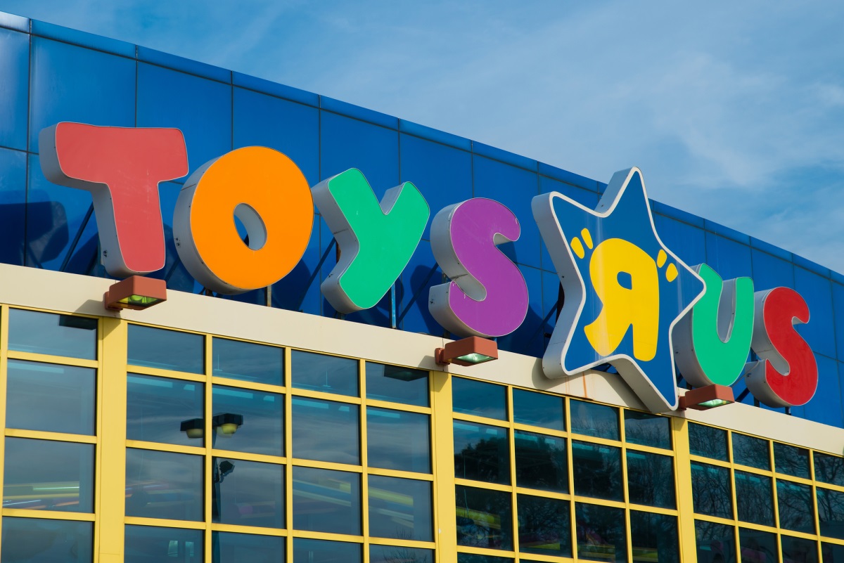 The legendary Toys R Us chain opens its flagship store in the U.S.