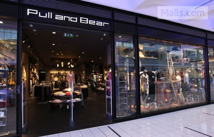 Pull & Bear - women's wear, men's wear stores in Russia 