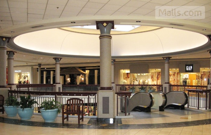 Montgomery Mall photo №1