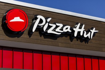 The owner of 1,200 Pizza Hut restaurants has declared bankruptcy
