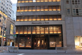 Abercrombie & Fitch Keeps Flagship Store on 5th Avenue