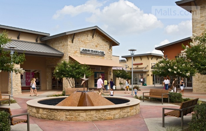 Round Rock Premium Outlets - mall in Round Rock, Texas, USA 