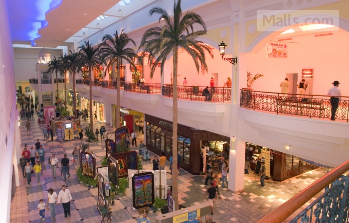 Laos carga Soportar Plaza Las Americas - Super regional mall in San Juan, Puerto Rico, Puerto  Rico, USA - Malls.Com