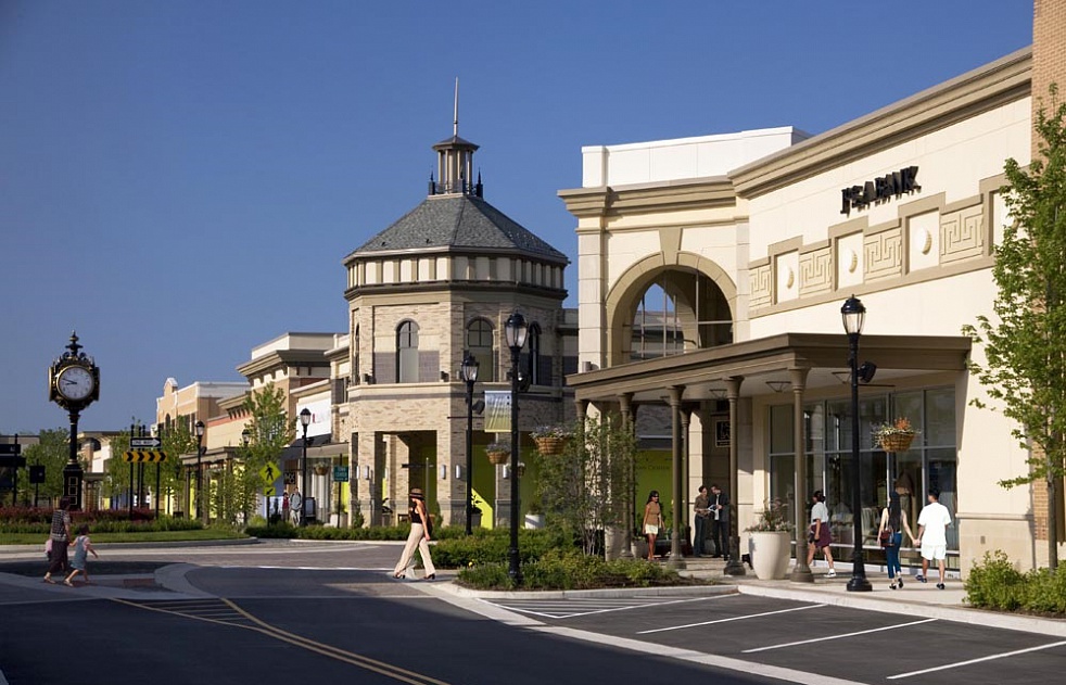 Hamilton Town Center - Regional mall in Noblesville, Indiana, USA ...
