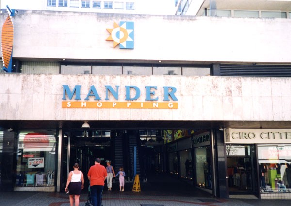 Mander Shopping Centre photo