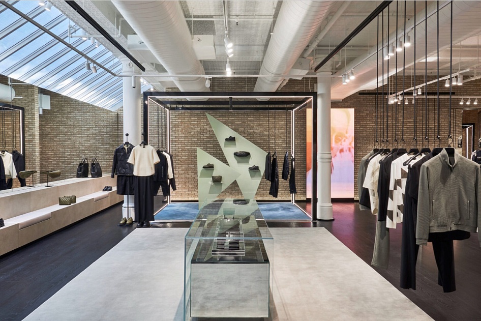 Emporio Armani opens flagship, returning to New York's Soho - USA news ...