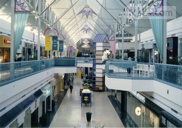 York Galleria - mall in York, Pennsylvania, USA 