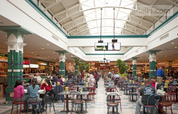 Oxford Valley Mall photo №2