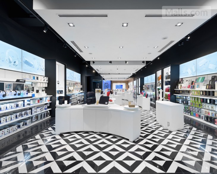 iStore opens new locations in Toronto and Edmonton shopping centers
