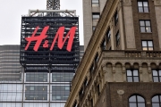 H&M opens its flagship store in Amsterdam after renovation