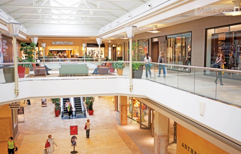 Burlington Mall - Super regional mall in Burlington, Vermont, USA -  