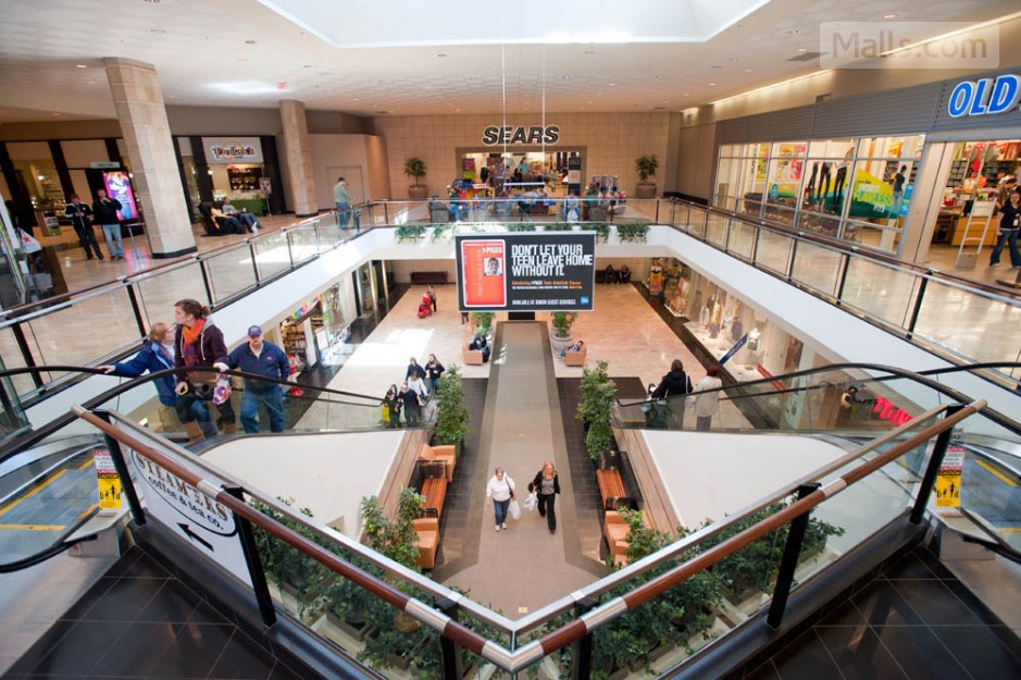 List Of Stores That Offer Hoodies at Ross Park Mall - A Shopping