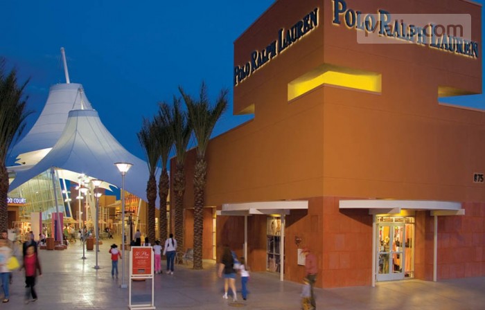 Las Vegas North Premium Outlets photo №1