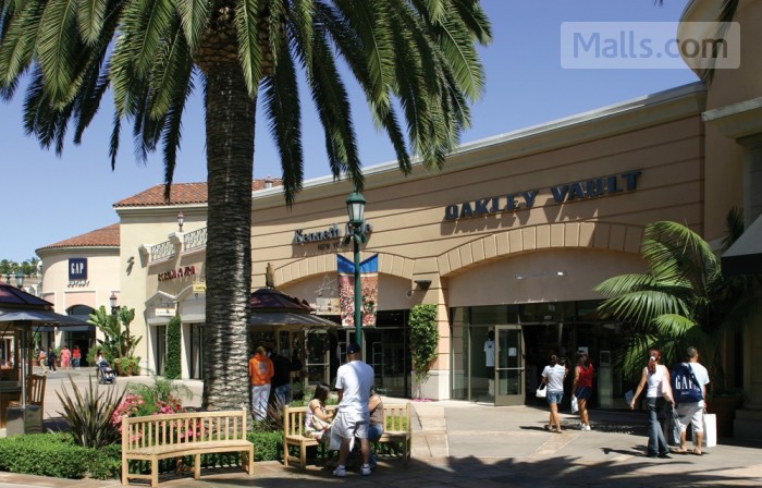 Carlsbad Premium Outlets photo