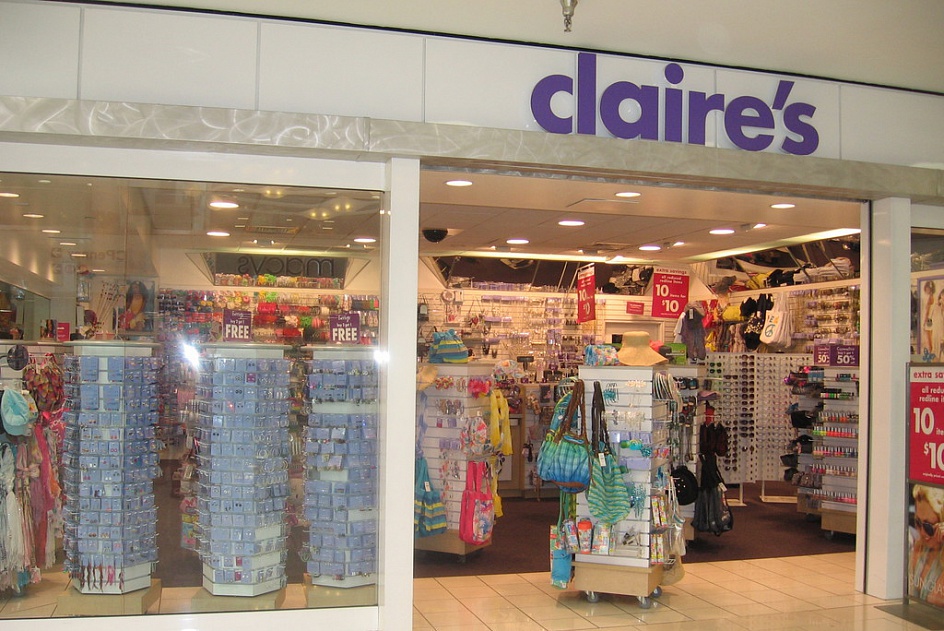 Retail Notes: Claire's to River City Marketplace