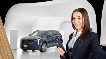 Cadillac invites Customers to Digital Showroom
